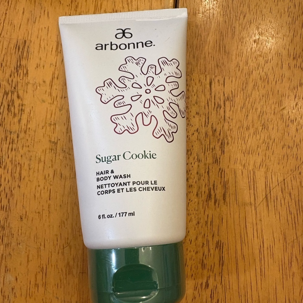 Arbonne Sugar Cookie Hair & Body Wash - White and Green